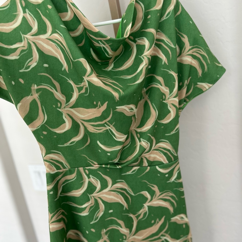 Alexia Admor Suri Draped One-Shoulder Minidress Green Small NWT - Picture 5 of 12